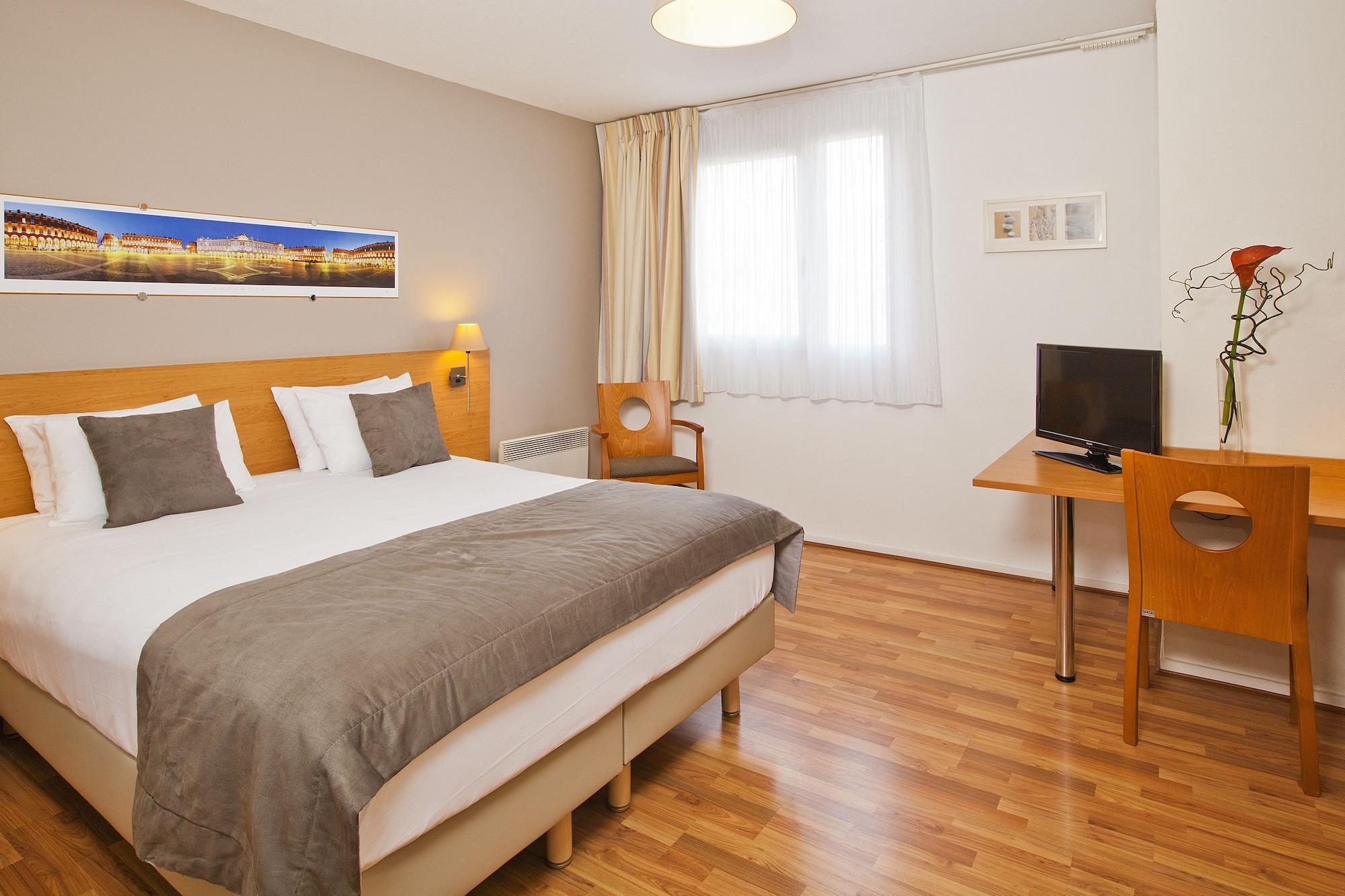 Sejours & Affaires Toulouse De Brienne Aparthotel Kültér fotó